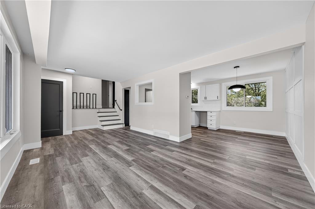 970 Parkdale Avenue Property Photo 9
