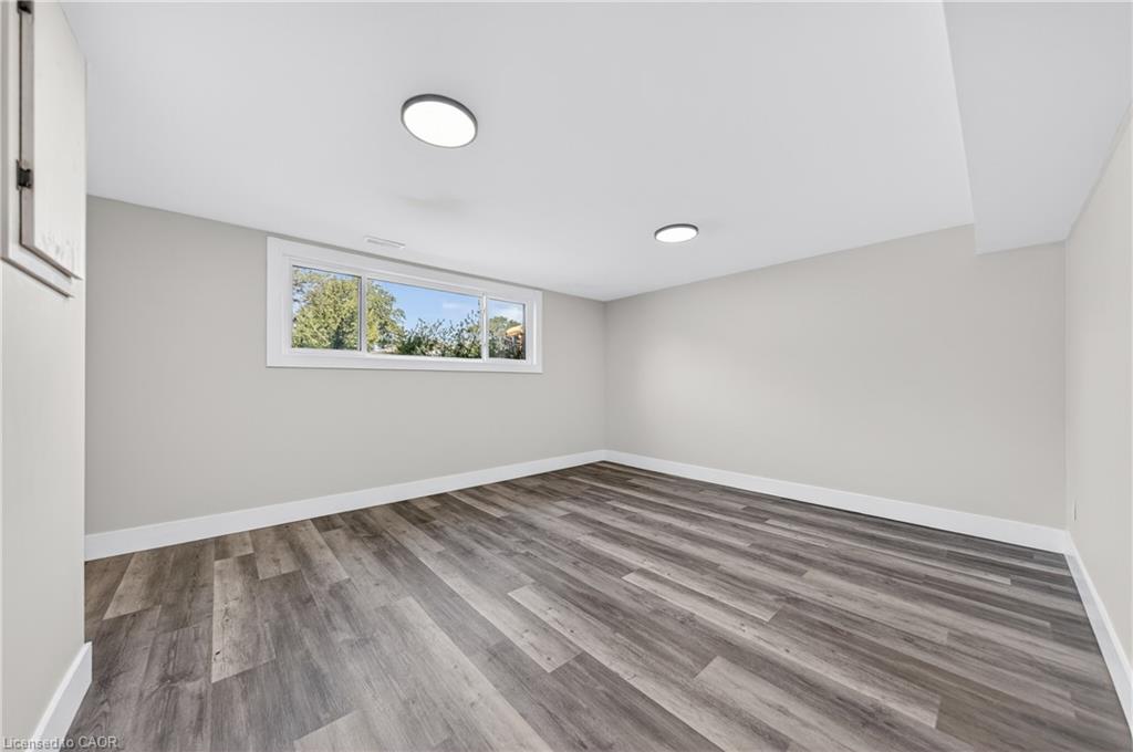 970 Parkdale Avenue Property Photo 33