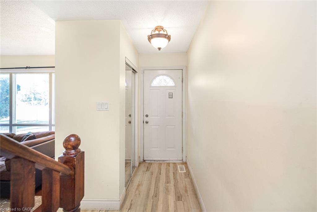 5-2700 Barton Street E Property Photo 2