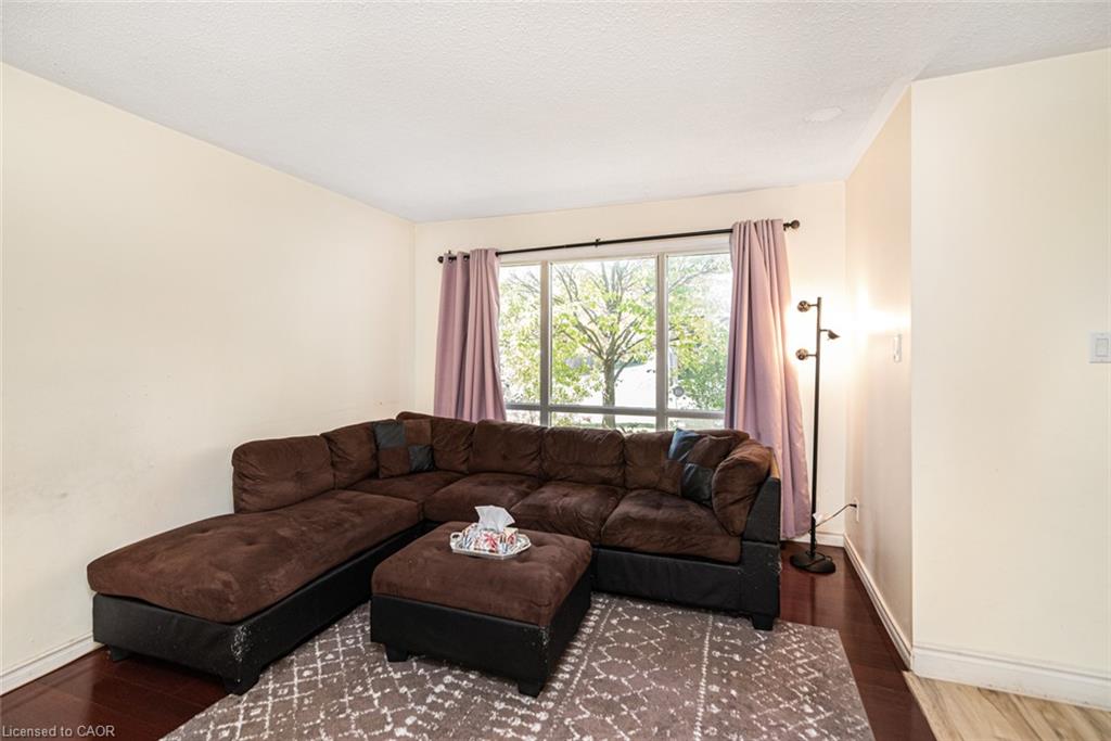 5-2700 Barton Street E Property Photo 4