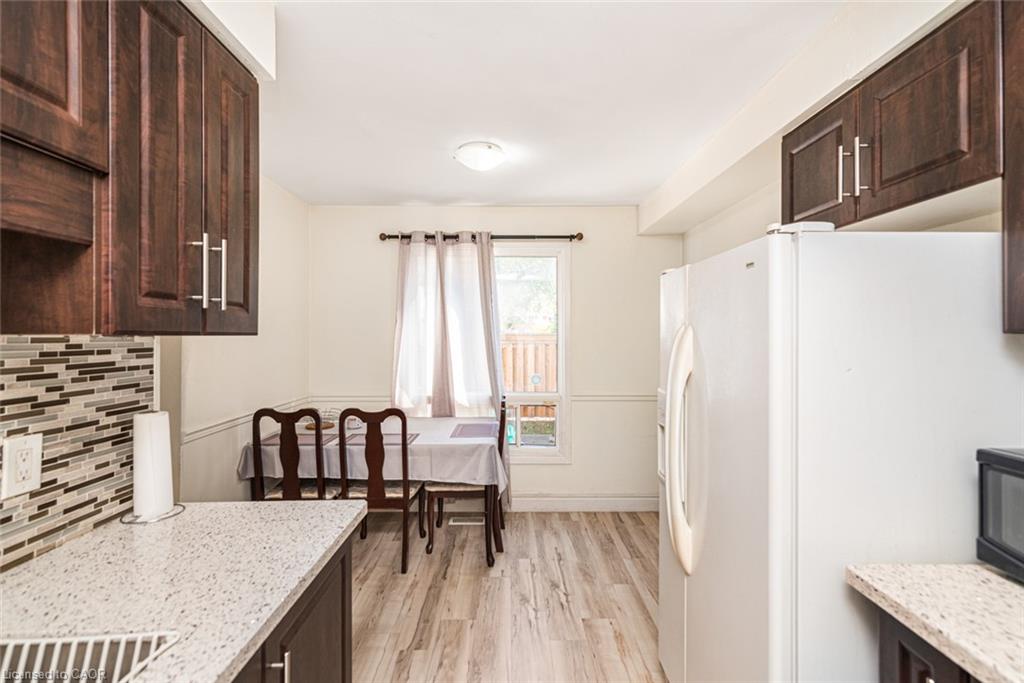 5-2700 Barton Street E Property Photo 5