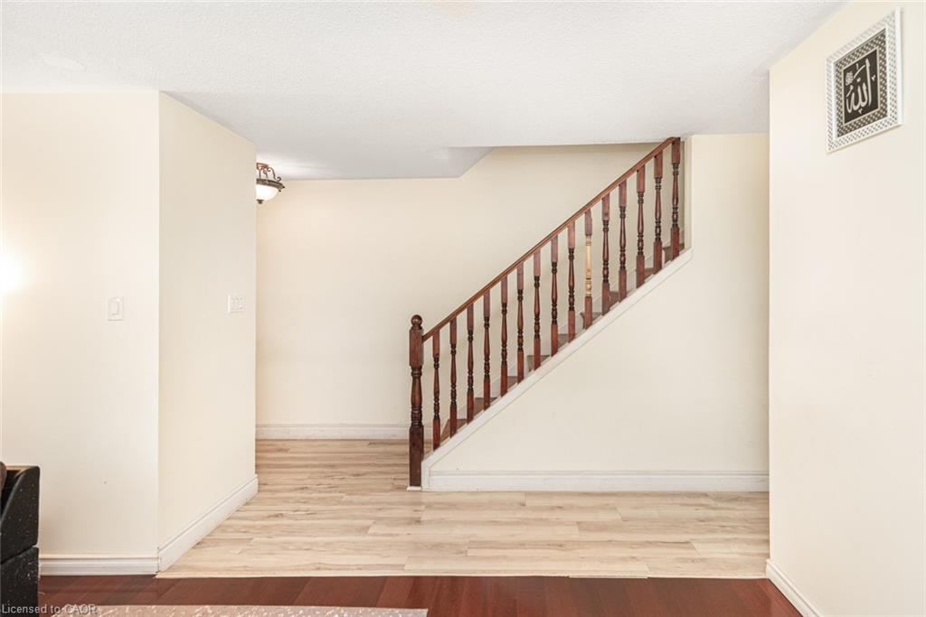 5-2700 Barton Street E Property Photo 31