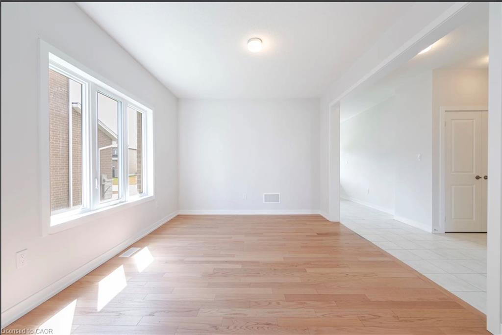 15 Bird Street Property Photo 21