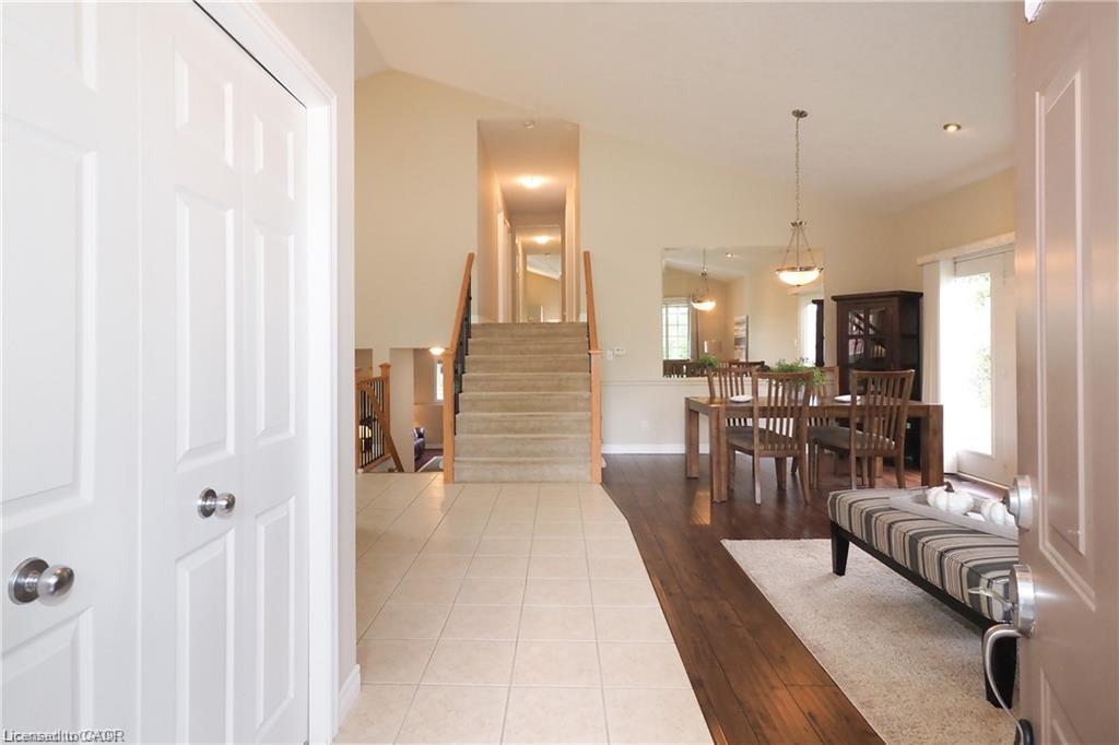 559 Springwater Drive Property Photo 6