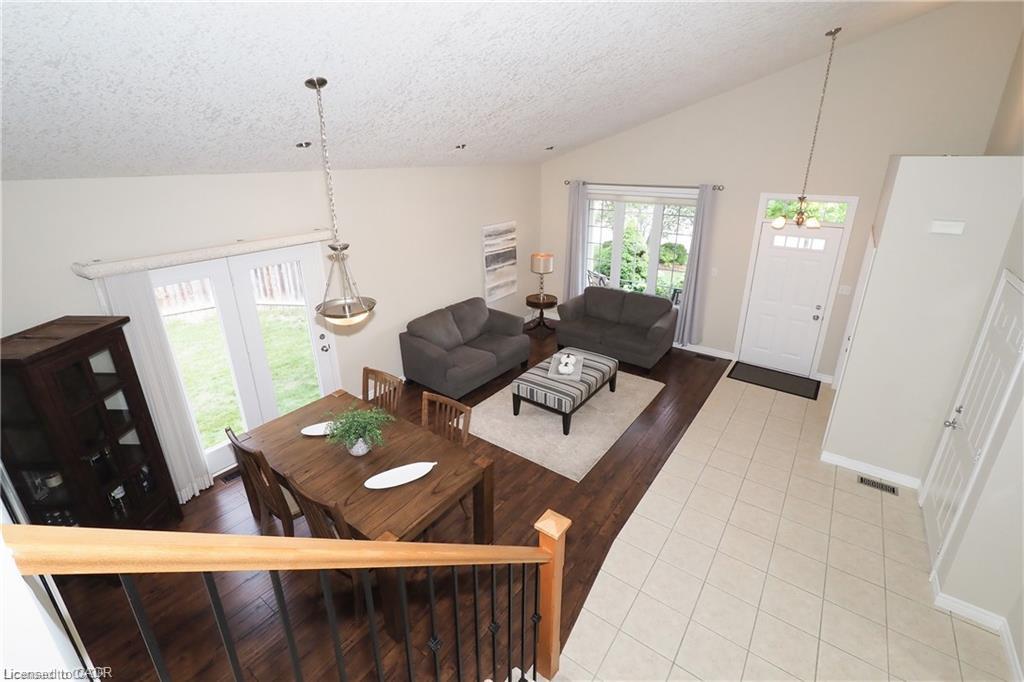 559 Springwater Drive Property Photo 13