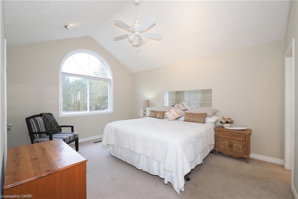 559 Springwater Drive Property Photo 20