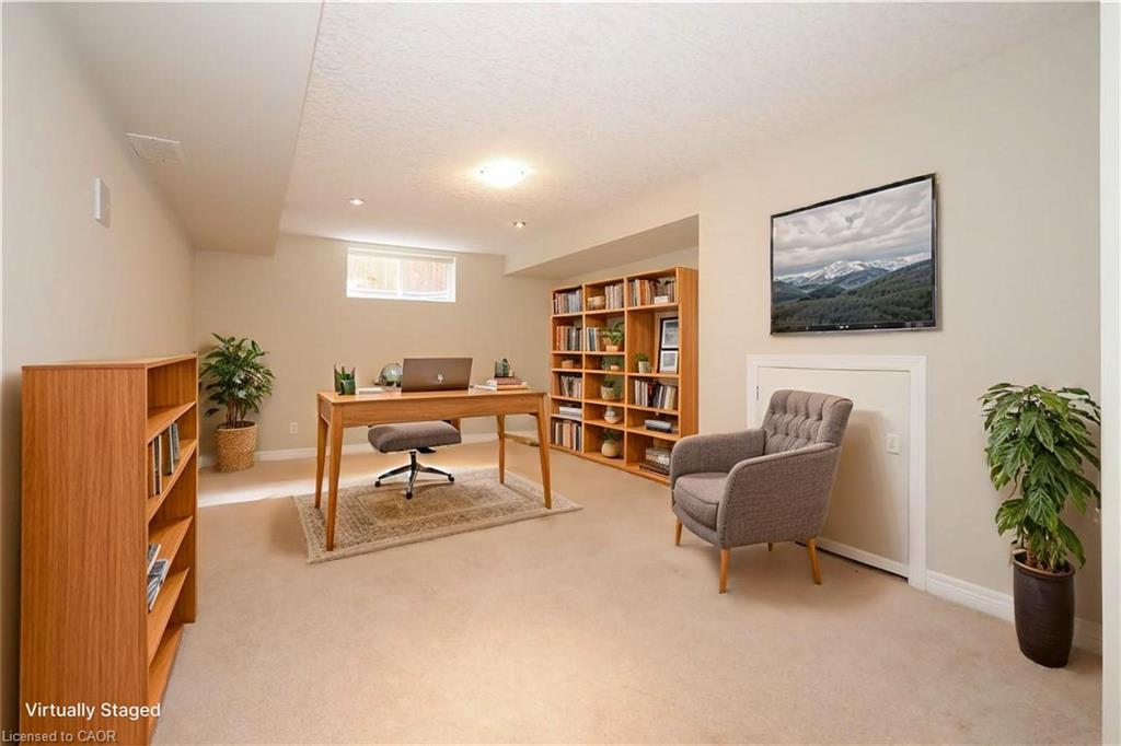 559 Springwater Drive Property Photo 32
