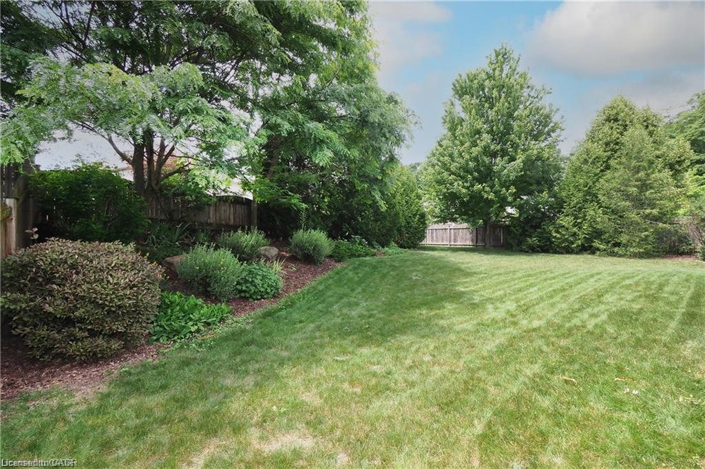 559 Springwater Drive Property Photo 37