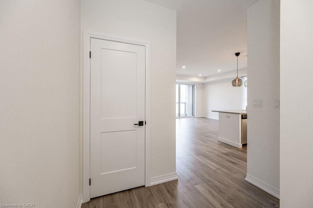36-261 Woodbine Avenue Property Photo 5