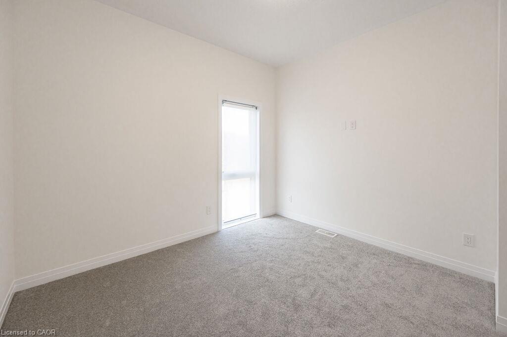 36-261 Woodbine Avenue Property Photo 20