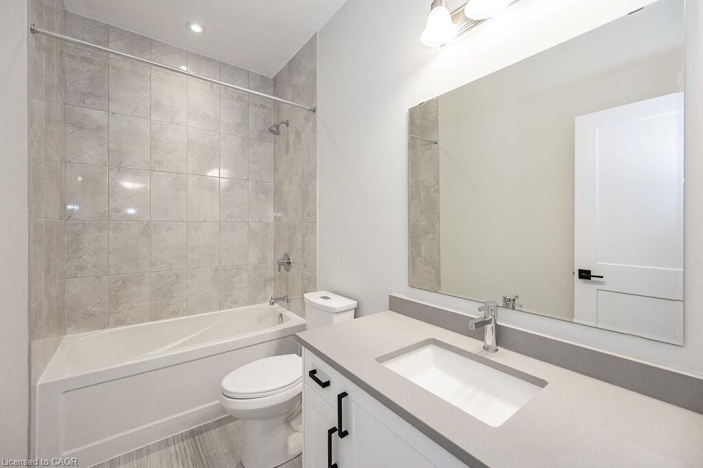 36-261 Woodbine Avenue Property Photo 22