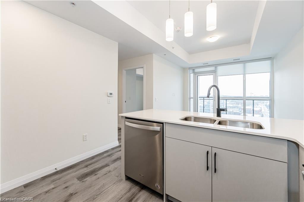 1803-60 Charles Street Property Photo 4