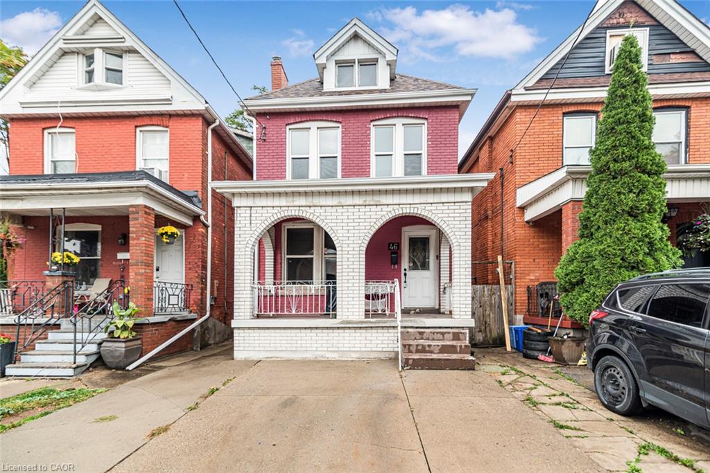 46 Holton Avenue N Property Photo 2
