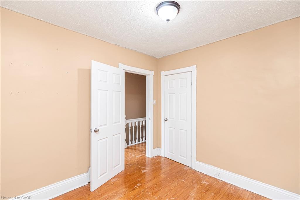 46 Holton Avenue N Property Photo 21