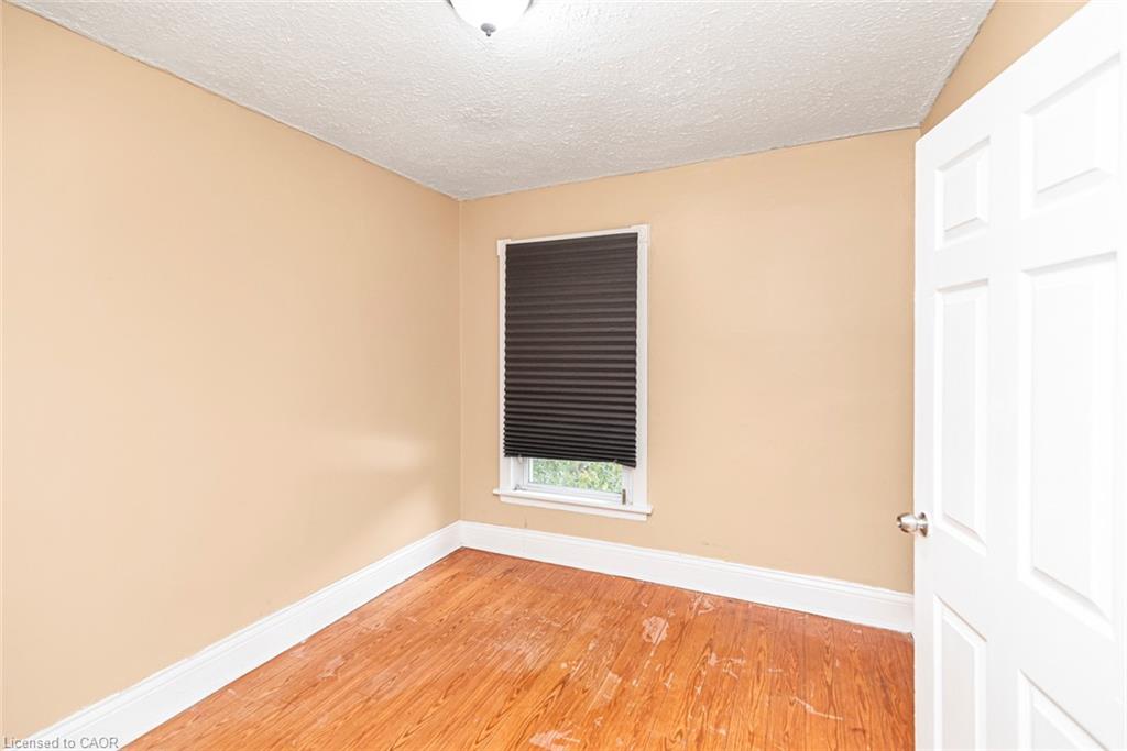 46 Holton Avenue N Property Photo 22