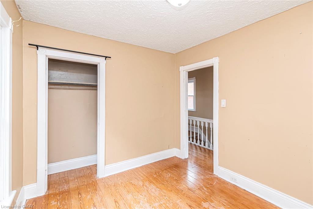46 Holton Avenue N Property Photo 23