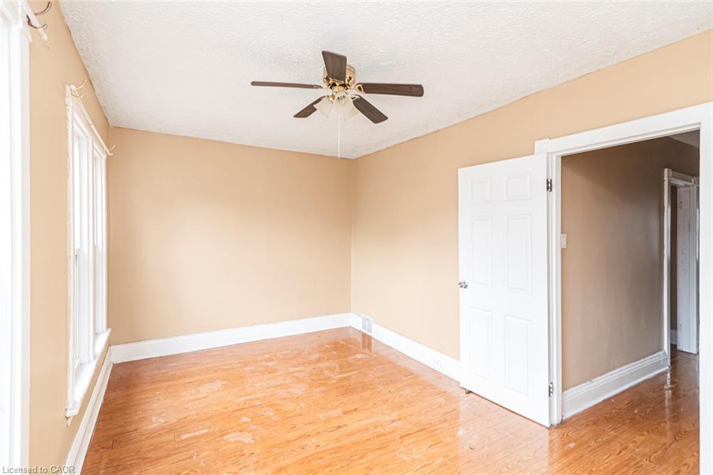 46 Holton Avenue N Property Photo 24