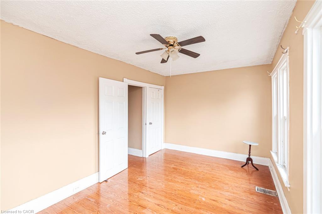 46 Holton Avenue N Property Photo 25