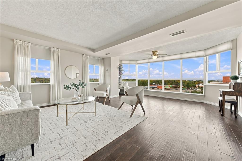912-5280 Lakeshore Road Property Photo 3