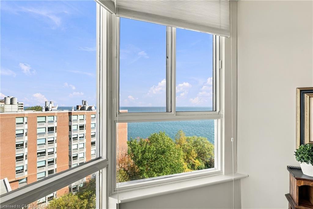 912-5280 Lakeshore Road Property Photo 8