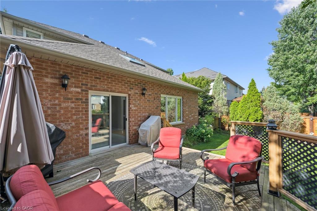27 Oakridge Crescent Property Photo 45