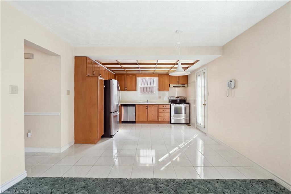 106 Como Place Property Photo 12