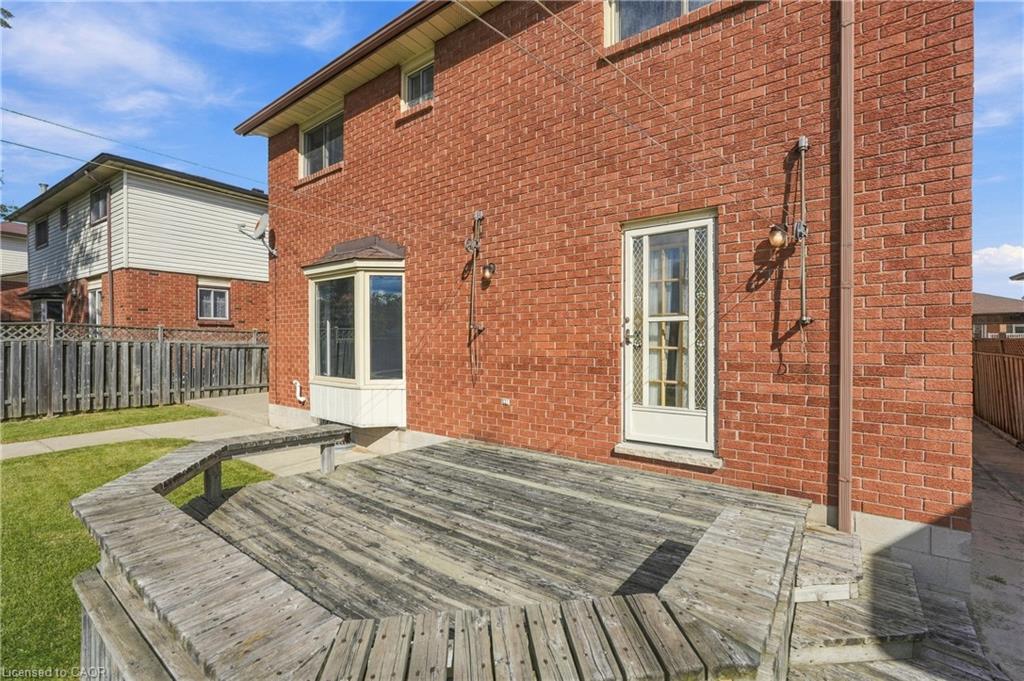 106 Como Place Property Photo 36