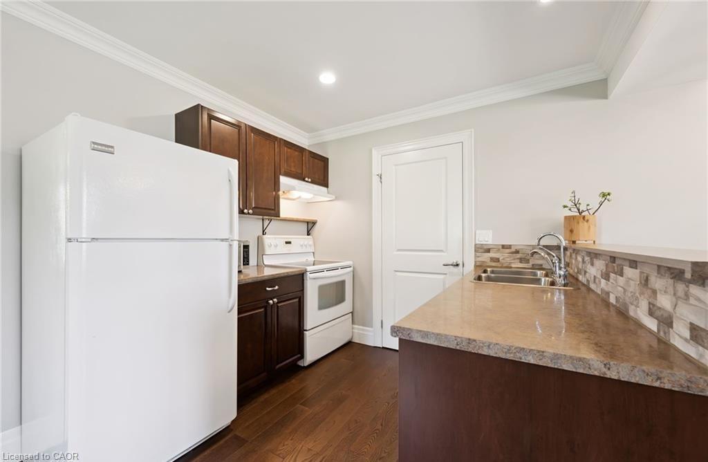 2073 Maplewood Road Property Photo 31