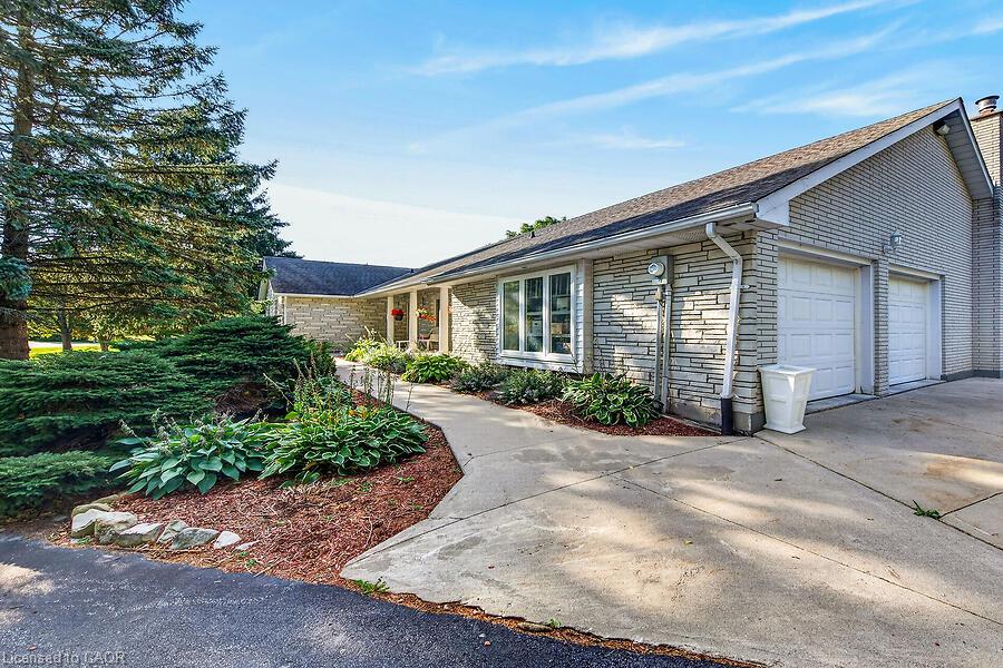 2 Karendale Crescent Property Photo 5