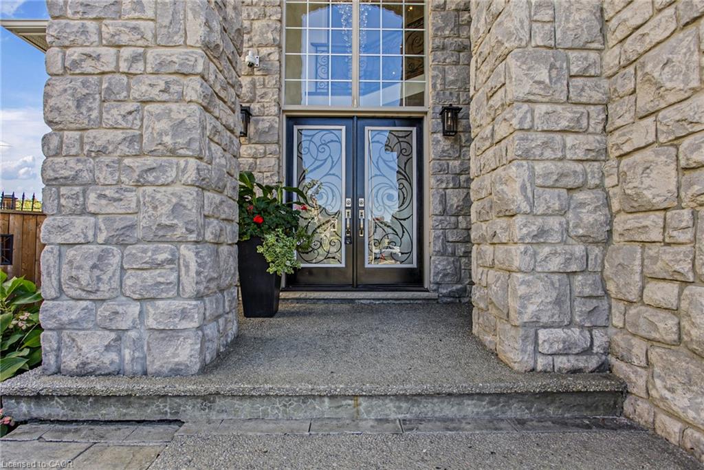 4 Playfair Court Property Photo 4