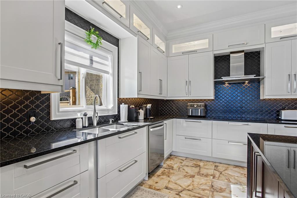 4 Playfair Court Property Photo 15