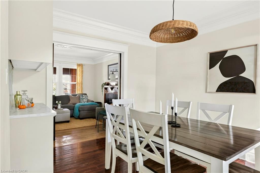 133 Rosslyn Avenue S Property Photo 18