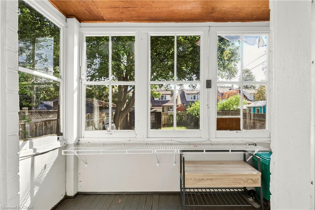 133 Rosslyn Avenue S Property Photo 26