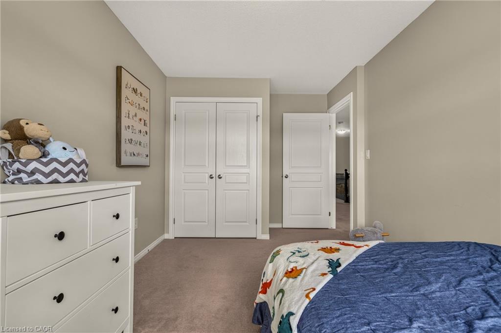 8-370 Stonehenge Drive Property Photo 14