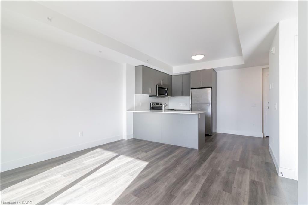 512-103 Roger Street Property Photo 2