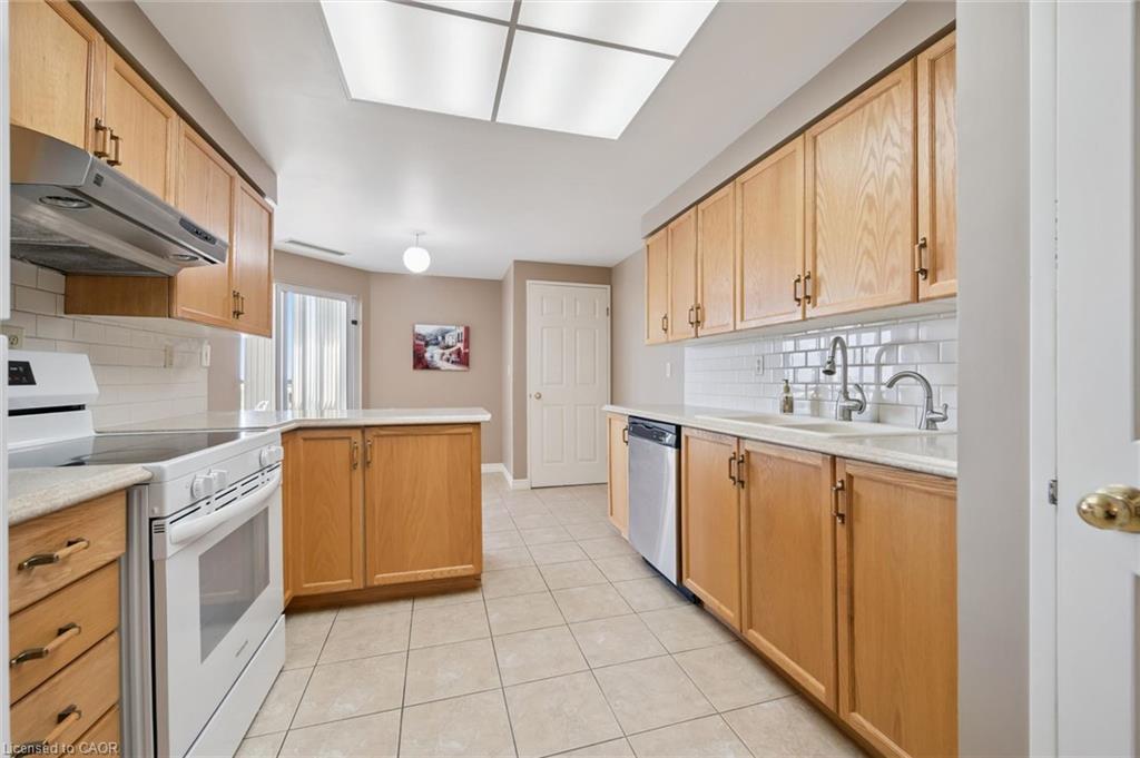 265 Westcourt Place Property Photo 19
