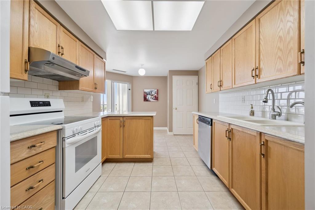 265 Westcourt Place Property Photo 20