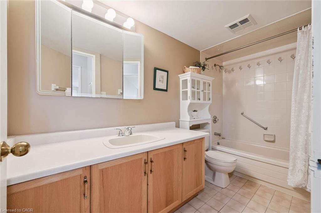 265 Westcourt Place Property Photo 38