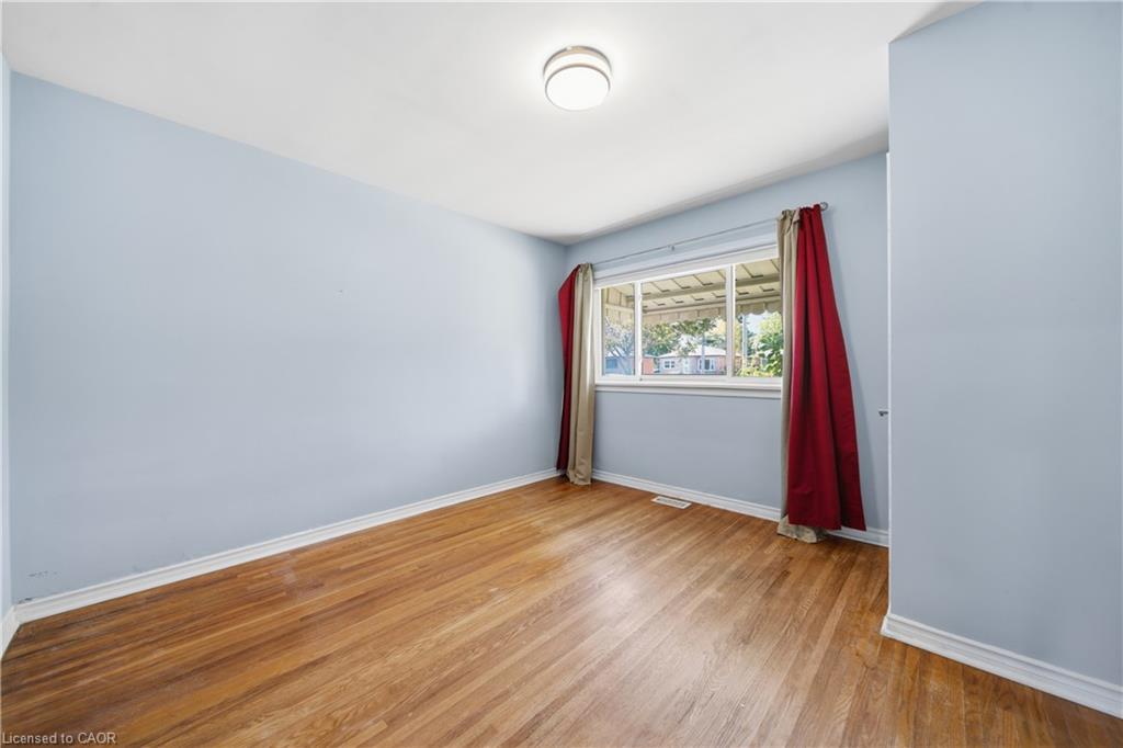 468 Highland Road E Property Photo 9