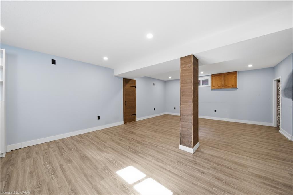 468 Highland Road E Property Photo 23