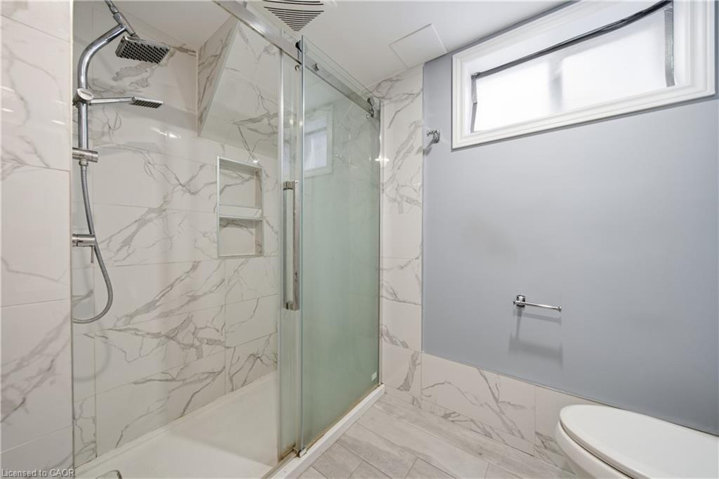 468 Highland Road E Property Photo 28
