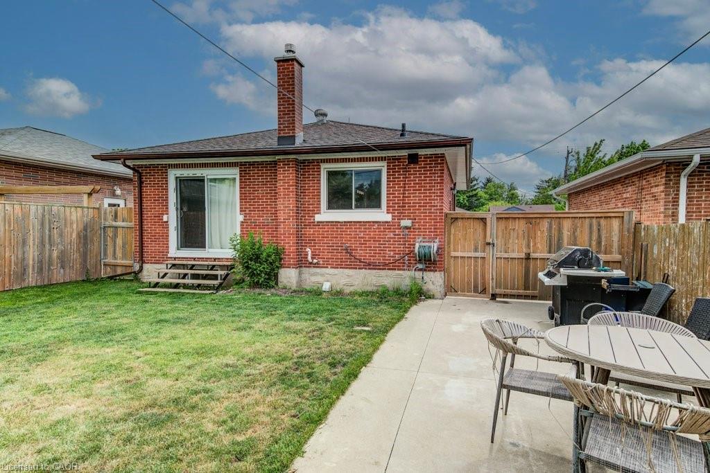468 Highland Road E Property Photo 31