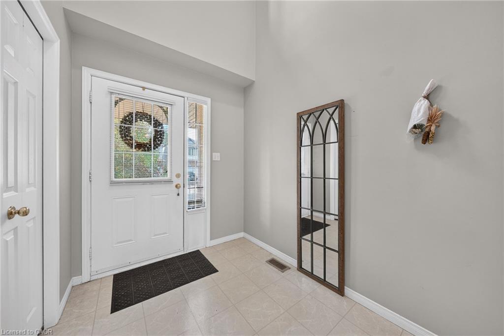 632 Violet Street Property Photo 7
