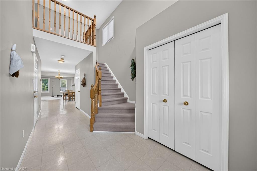 632 Violet Street Property Photo 8