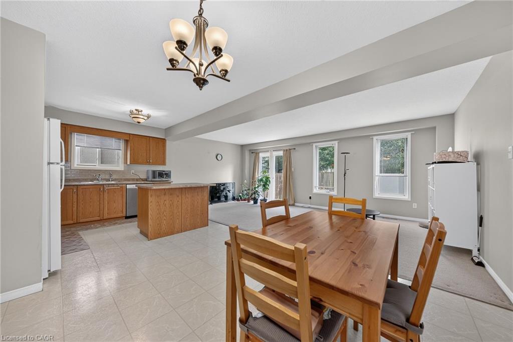 632 Violet Street Property Photo 11
