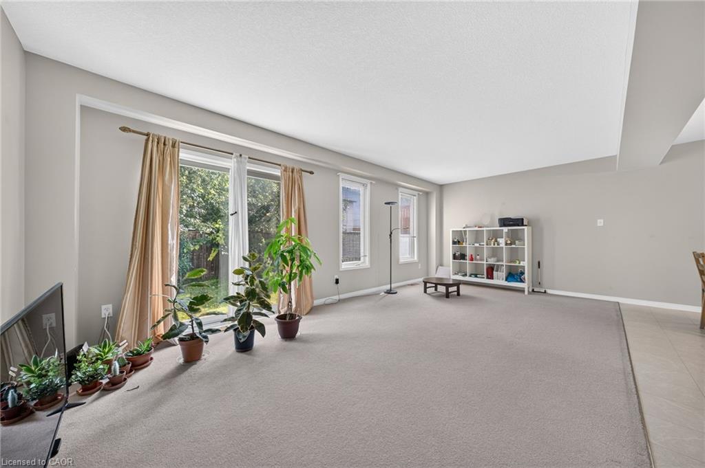 632 Violet Street Property Photo 23