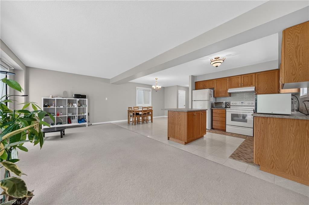 632 Violet Street Property Photo 24