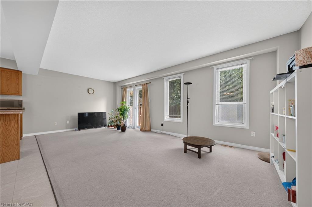 632 Violet Street Property Photo 25
