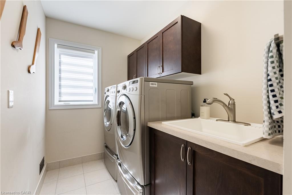 3168 Watercliffe Court Property Photo 28