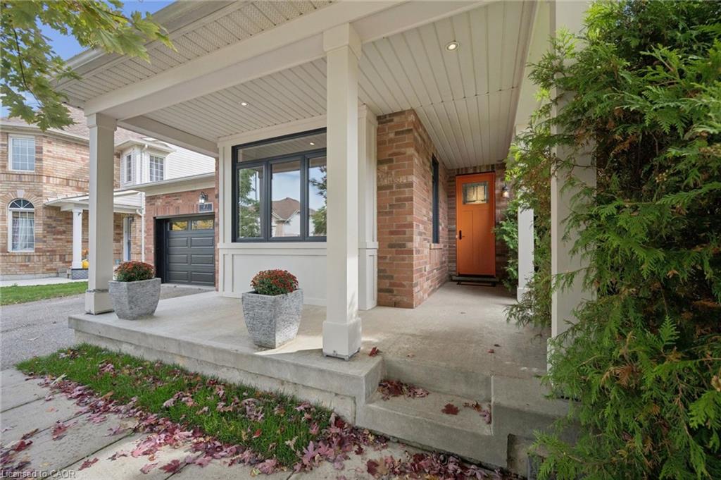 83 Glazebrook Crescent Property Photo 3